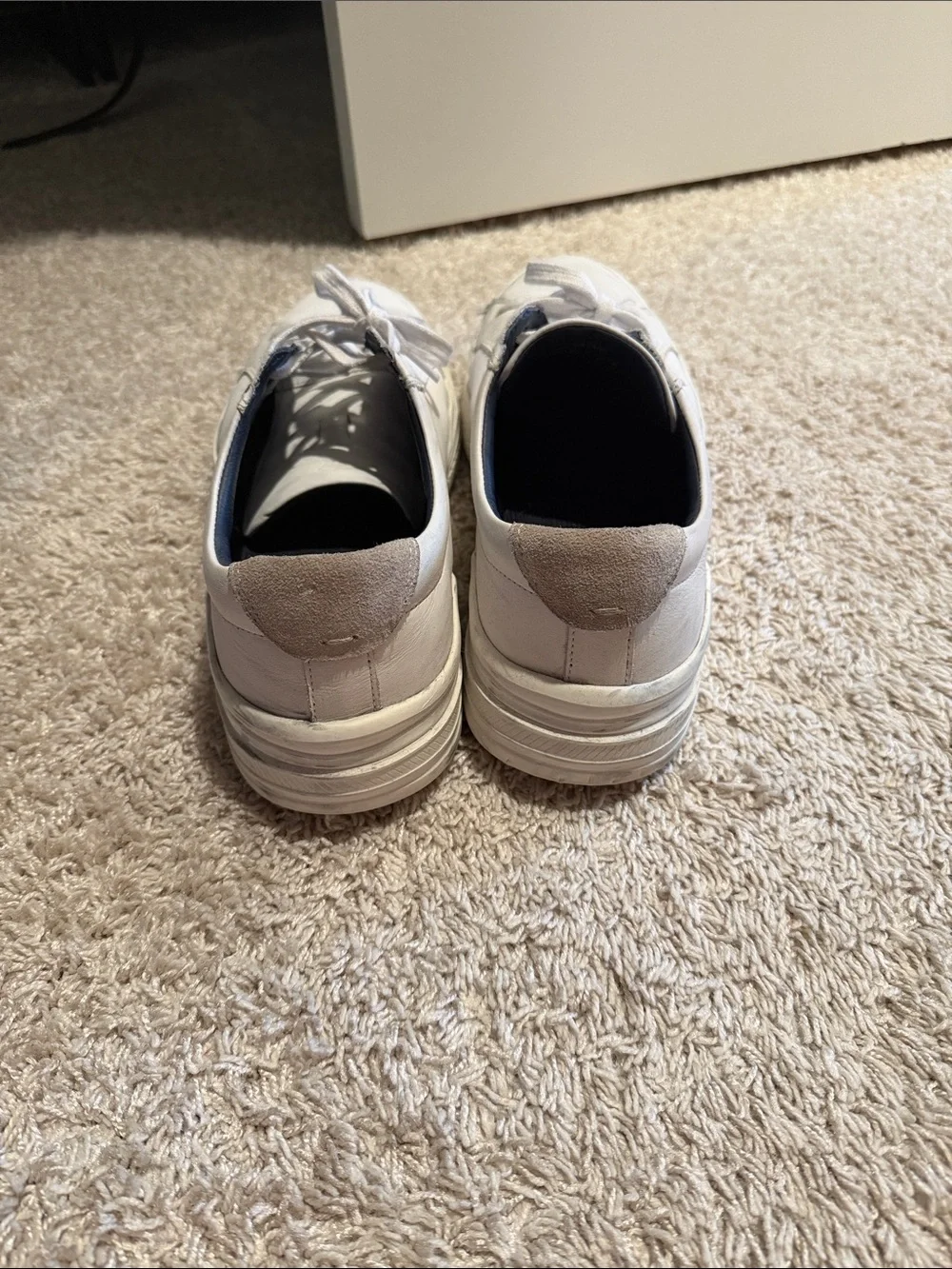 Johnston & Murphy Men's Low-Top Leather Sneakers in Light Gray
